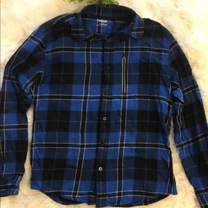 Men’s flannel shirt